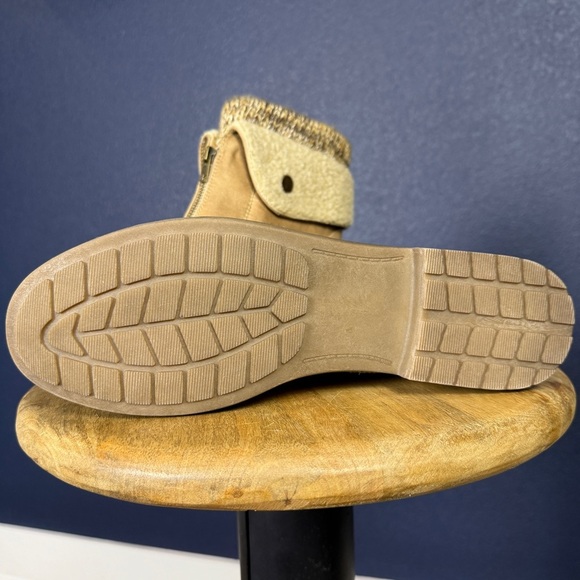 Cliffs by WHITE MOUNTAIN "Duette" Tan Ankle Boots with Knit Cuff, Size 10 WIDE - Picture 7 of 9